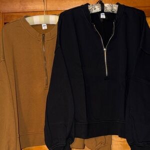 Lot of 2 Gap 1/2 Zip Pullover Sweatshirts
Size XL